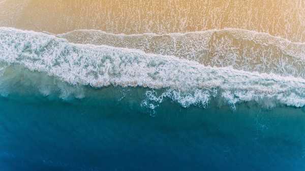 蓝色大气海报