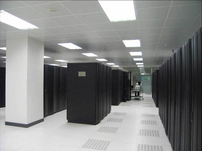 香港服务器机房数据中心哪个比较不错?