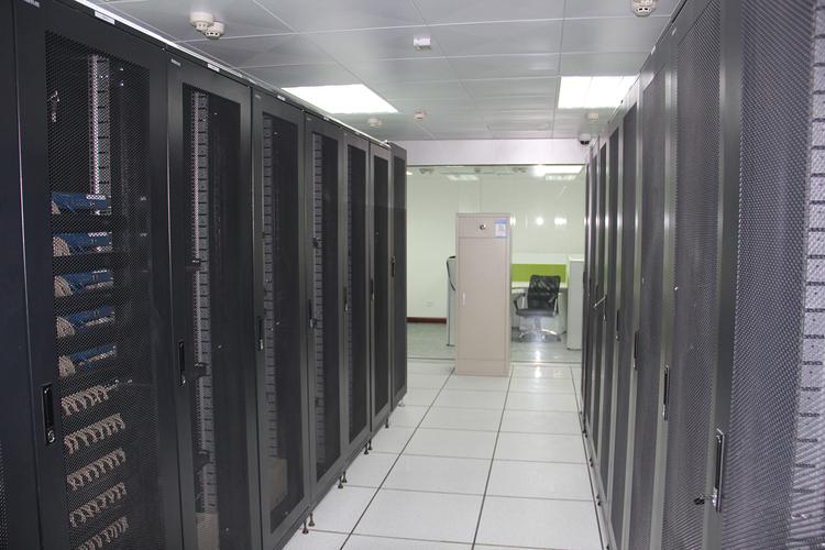 香港服务器机房数据中心哪个比较不错?